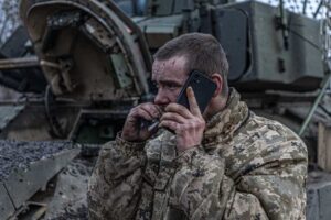 Russian Forces Expand Control in Eastern Ukraine, Report Significant Casualties Among Ukrainian Troops