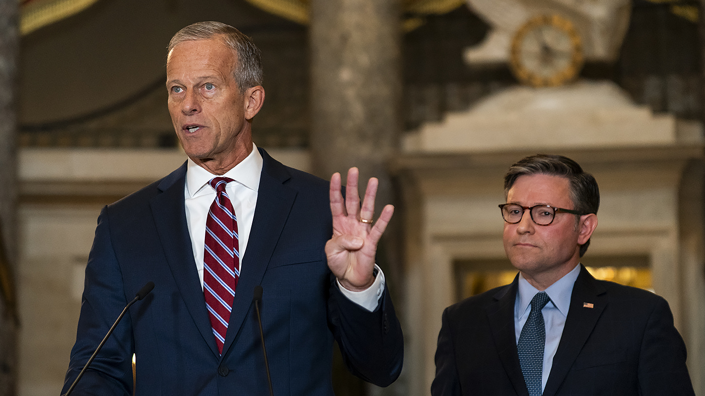 Senate Democrats Block GOP Plan to Reopen Government Amid Obamacare Dispute