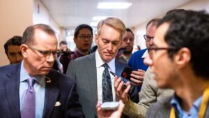 Sen. Lankford Rejects Filibuster Elimination for Voter ID Law, Calls for ‘Talking Filibuster’