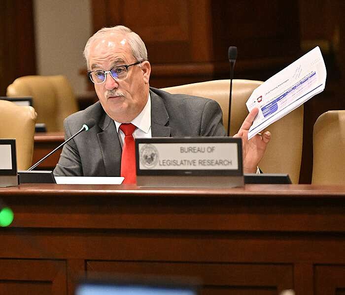 Arkansas Secretary of State Runoff: Hammer Edges Norris in Tight Race as Trump-Era Election Reforms Take Center Stage