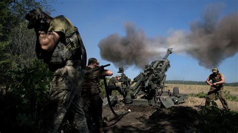 UK Opens Defense Industry Business Hub in Kyiv Amid Russia’s Criticism of Arms Supplies